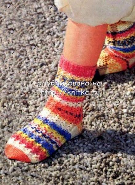 Вяжем носки спицами, большой выбор схем и описания