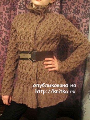 большой выбор выкроек и описаний объемных узоров спицами