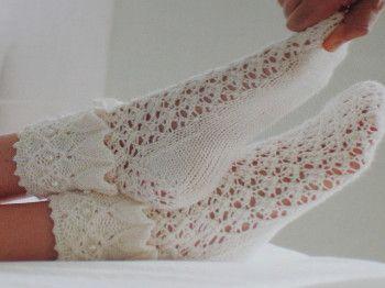 самые красивые ажурные носки спицами, подборка схем и описание