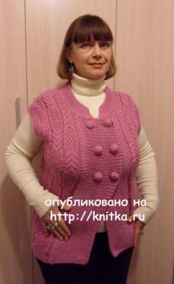вяжем женский жилет спицами, большой выбор схем и описания