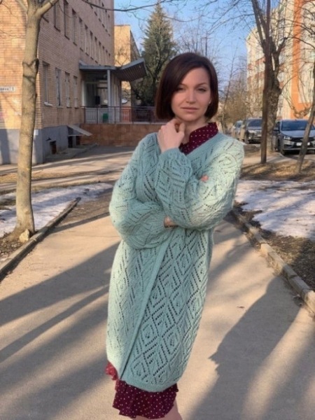 Ажурный кардиган миндалевидными спицами от Елены Зюзюковой