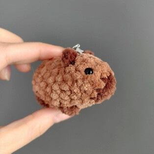 Капибара брелок амигуруми. Схема вязания крючком.