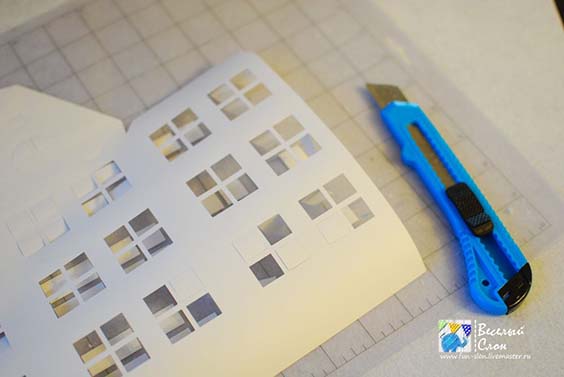 Новогодние домики своими руками из картона и бумаги